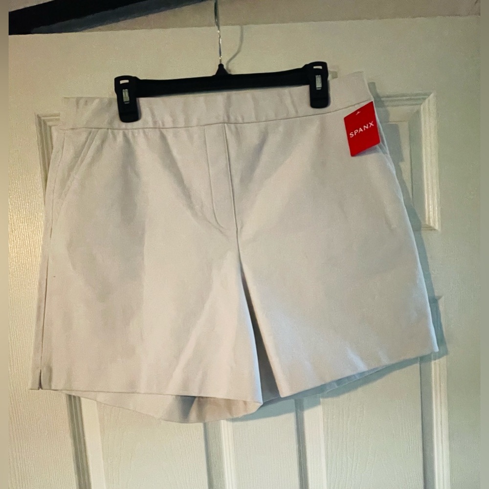 Spanx White Shorts - Picture 4 of 11